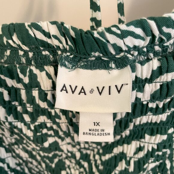 Ava & Viv 1X Square Neck Green/White animal print top - Picture 3 of 3